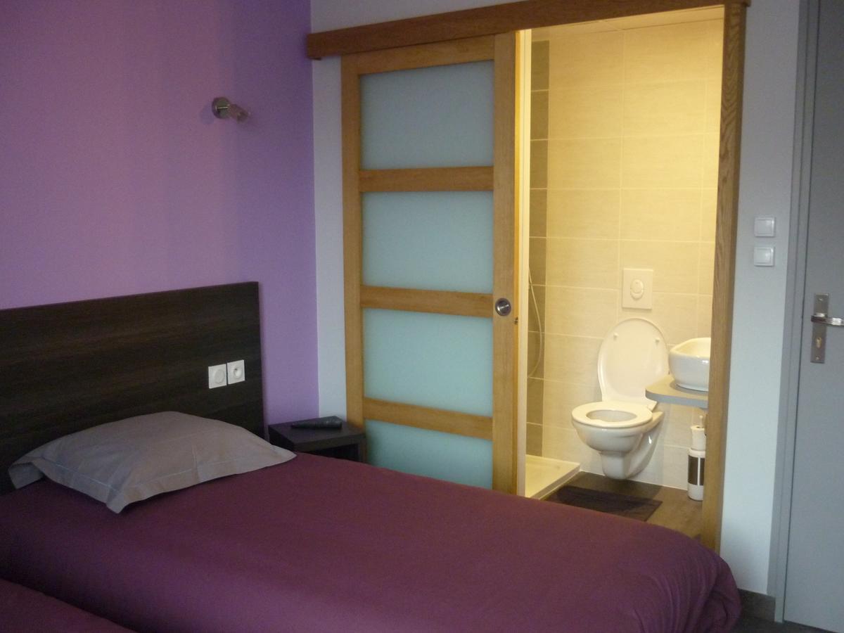 L'Envers Du Castille Hotel Партене Екстериор снимка